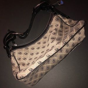 Dooney & Bourke 👜